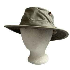Tilley Endurables Hat Cotton 3" Brim Green Sz 7 1/2 Chin Strap Model T5 Cotton